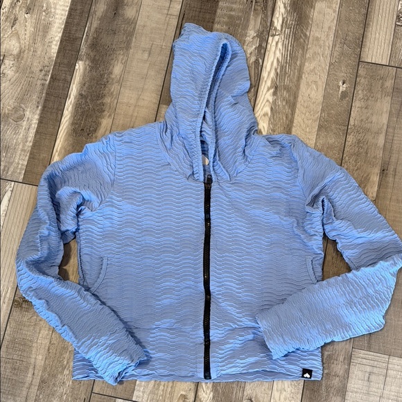 Booty by Brabants cropped croco hoodie. - Picture 1 of 2